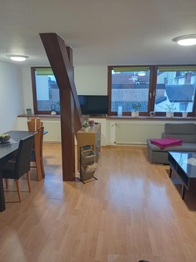 Zentrale Ferienwohnung Mit Blick Auf Die Paulinskirche Treviri Esterno foto
